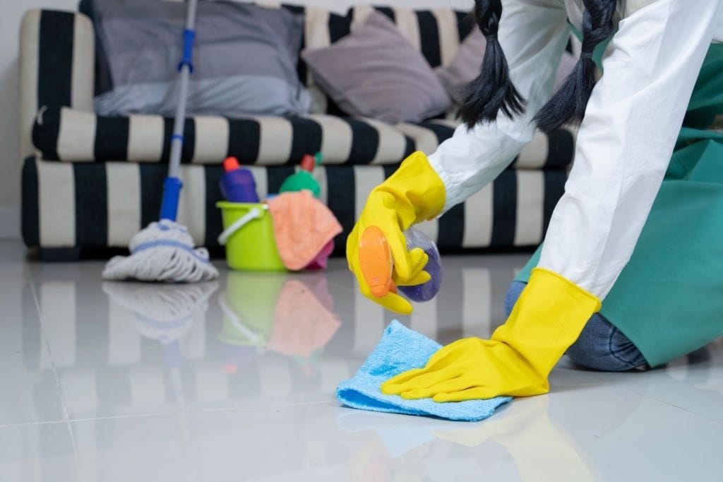 Apartment cleaning services using eco-friendly products in a modern Illinois apartment